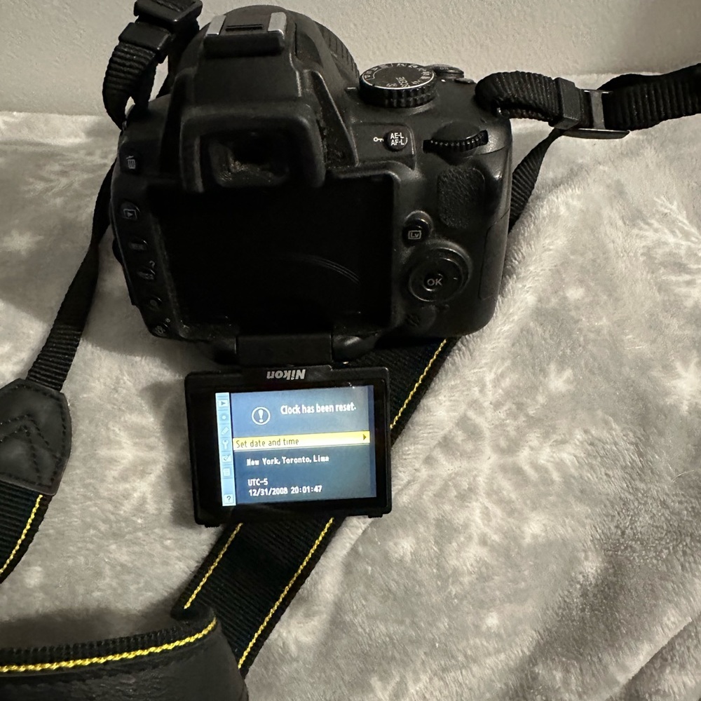Nikon D5000 Camera